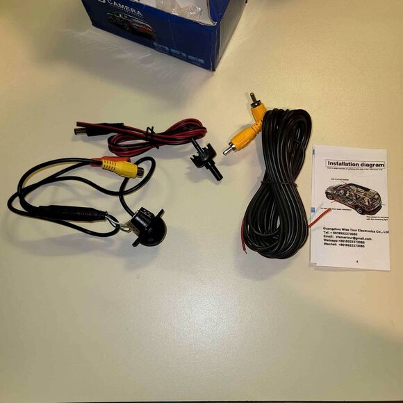 Universal Fisheye Angle Wide View AHD Reverse Camera for Car - Picture 2 of 10